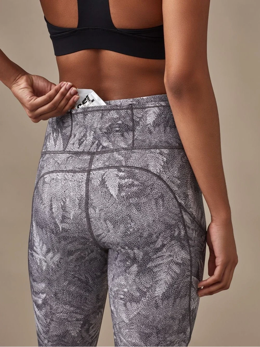 Lululemon Fast & Free 7/8 Tight Leggings Kindred Spirit Alpine White Multi
